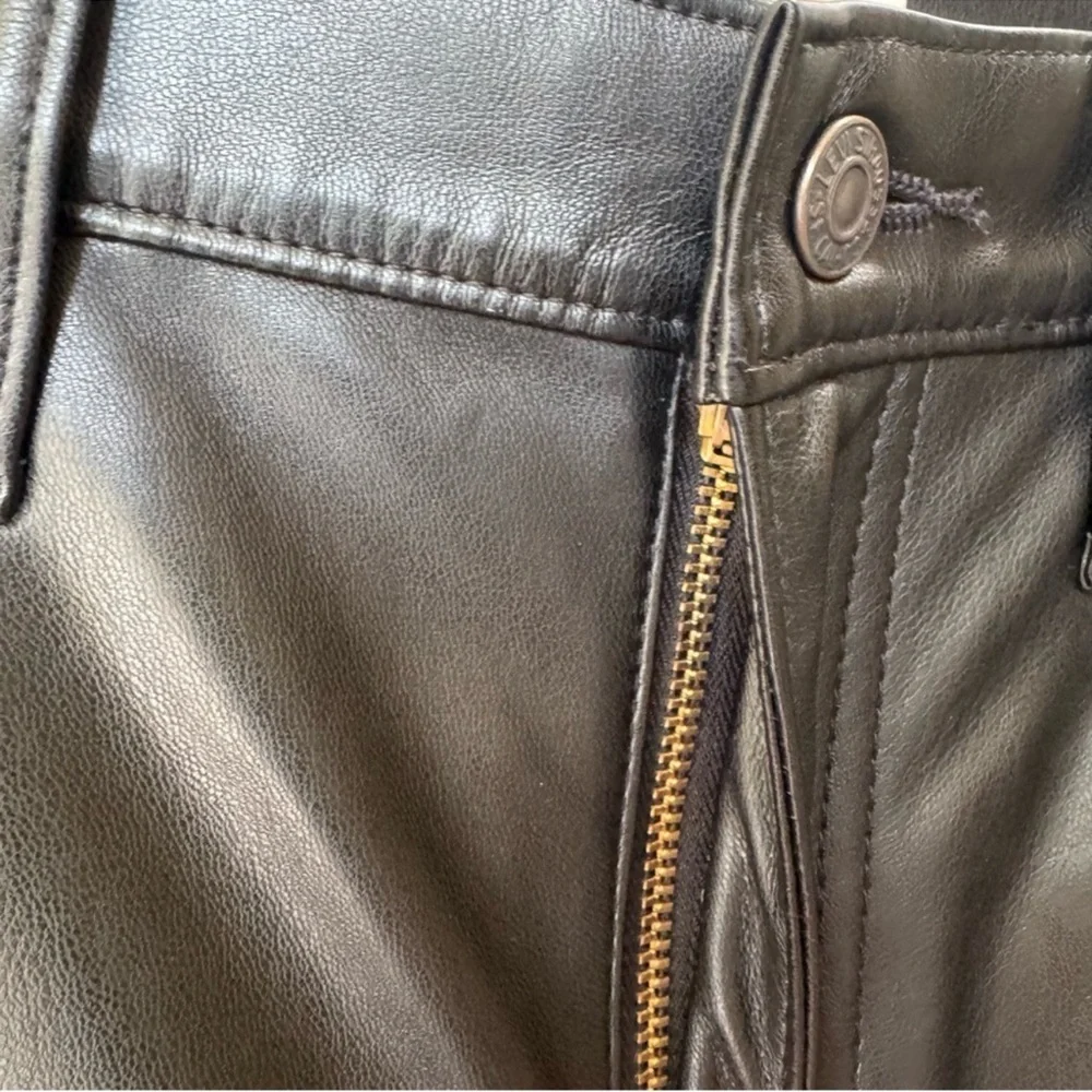 NWT Levi’s Baggy Dad Faux Leather Pants Black 26
